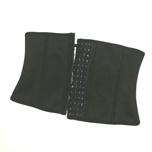 Black Corset - Picture 1 of 6